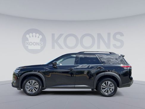 Used 2025 Nissan Pathfinder SV FWD image 7