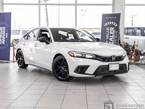 Used 2023 Honda Civic Sport image 3