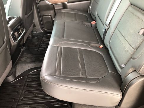 Used 2020 GMC Sierra 1500 Denali w/ Technology Package AWD/4WD image 11