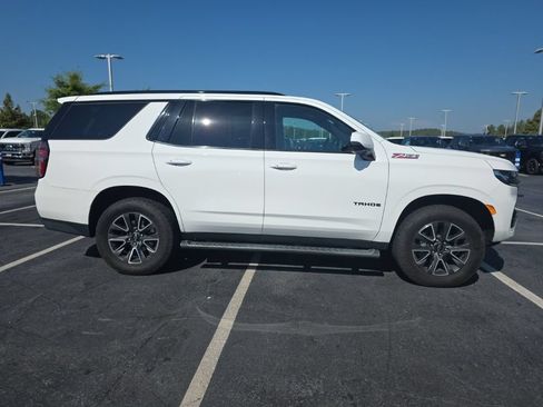 Used 2021 Chevrolet Tahoe Z71 w/ Luxury Package AWD/4WD image 5