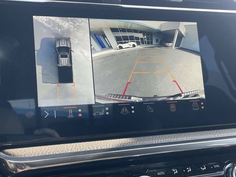 Used 2025 GMC Sierra 2500 Denali w/ Denali Reserve Package AWD/4WD image 21