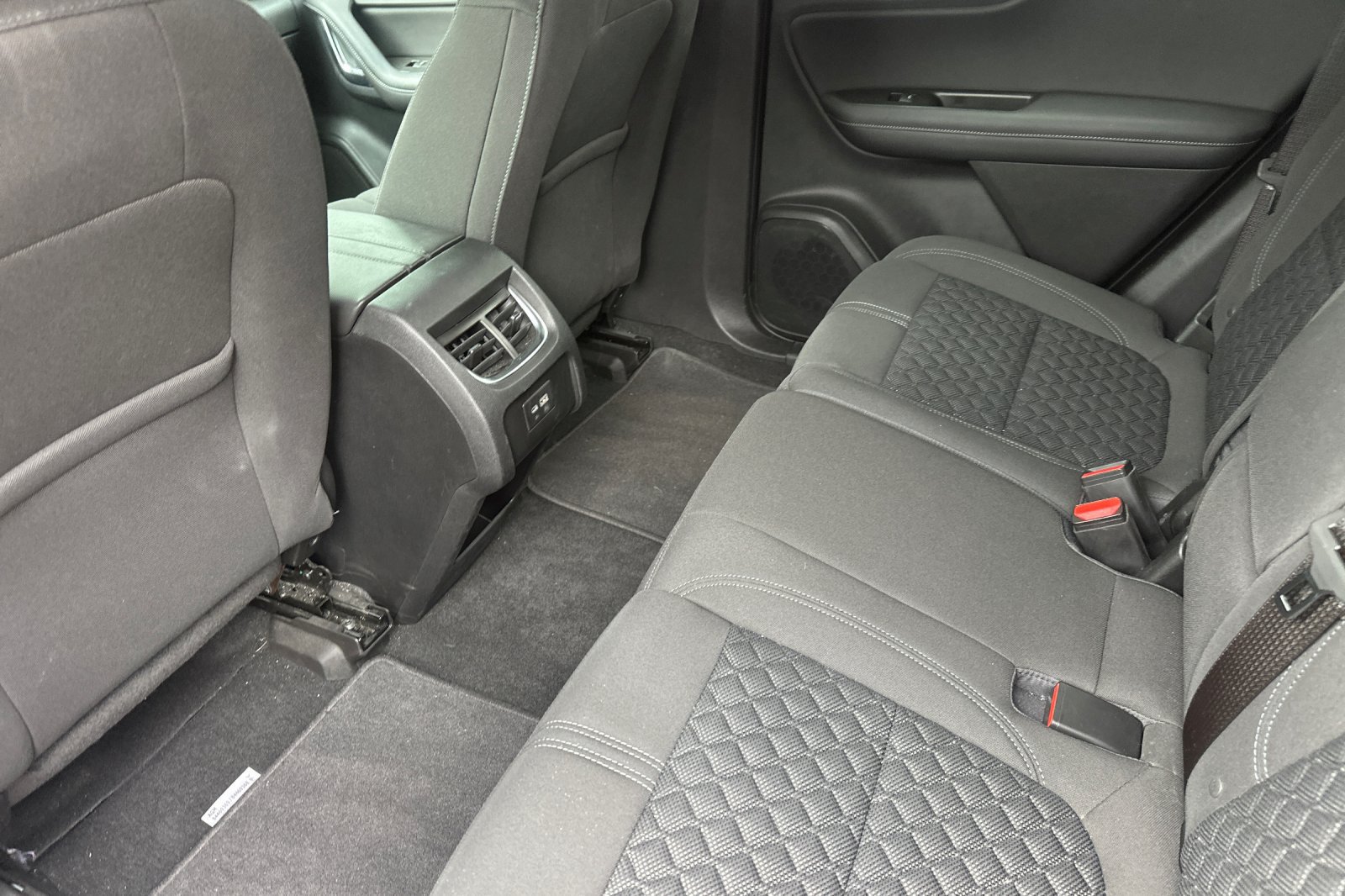 Used 2021 Chevrolet Blazer LT AWD/4WD image 14