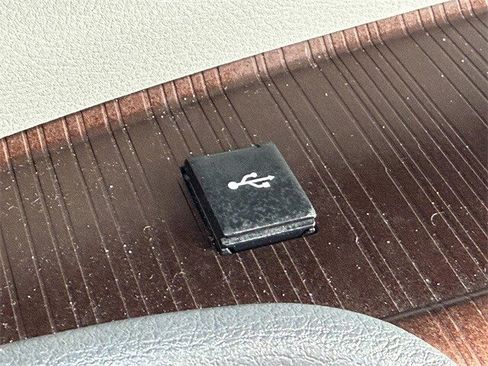 Used 2024 Toyota Sienna LE image 21