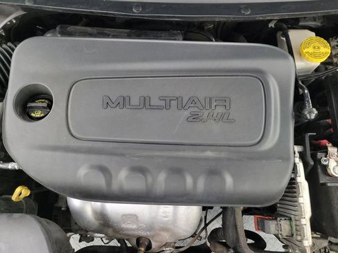 Used 2020 Jeep Cherokee Limited FWD image 30