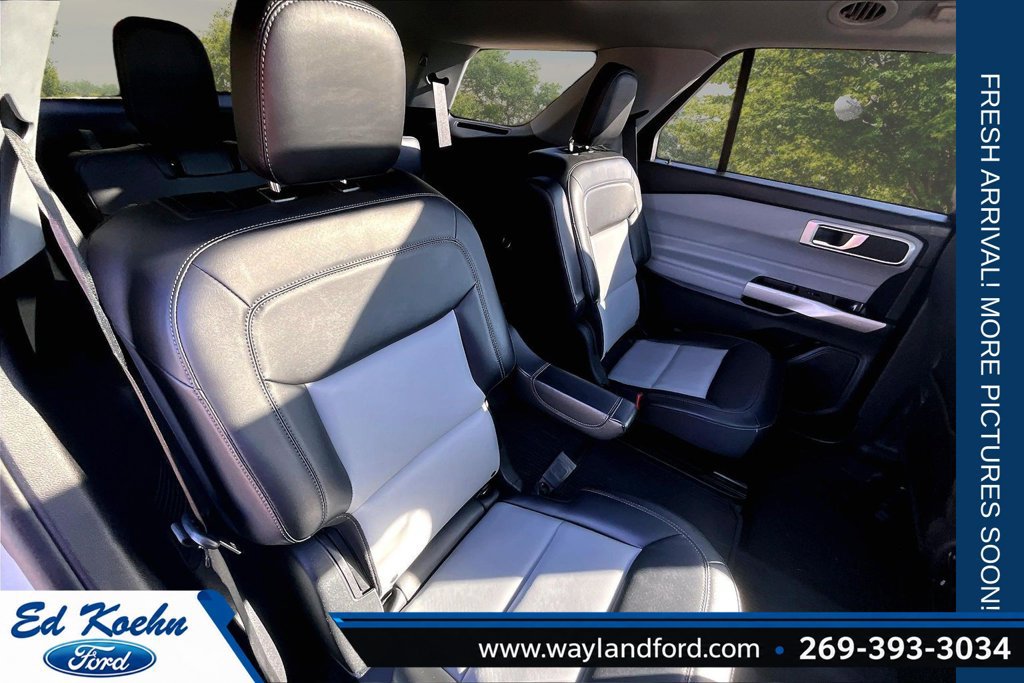 Certified 2022 Ford Explorer XLT w/ Equipment Group 202A AWD/4WD image 26
