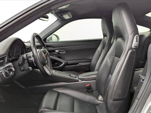 Used 2018 Porsche 911 Carrera RWD image 14
