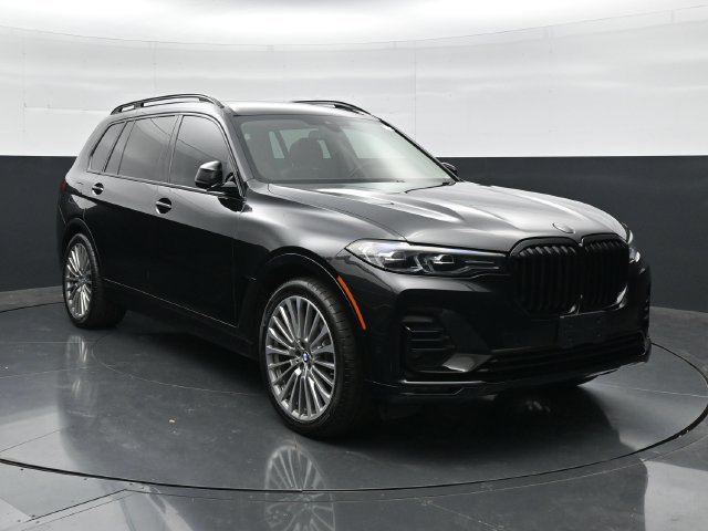 Used 2021 BMW X7 xDrive40i w/ Executive Package AWD/4WD image 4