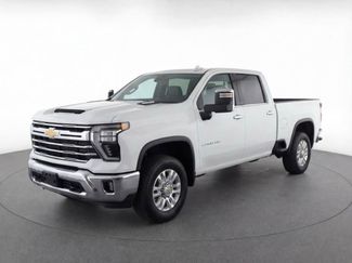 Used 2024 Chevrolet Silverado 2500 LTZ video 1