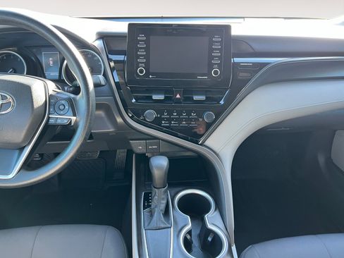 Used 2021 Toyota Camry LE image 11