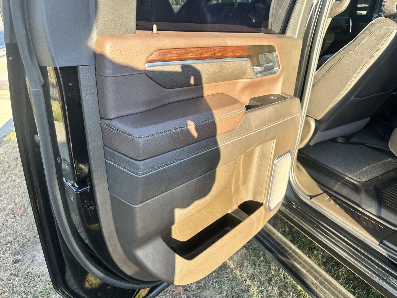 Used 2026 GMC Sierra 3500 Denali w/ Denali Reserve Package AWD/4WD image 18