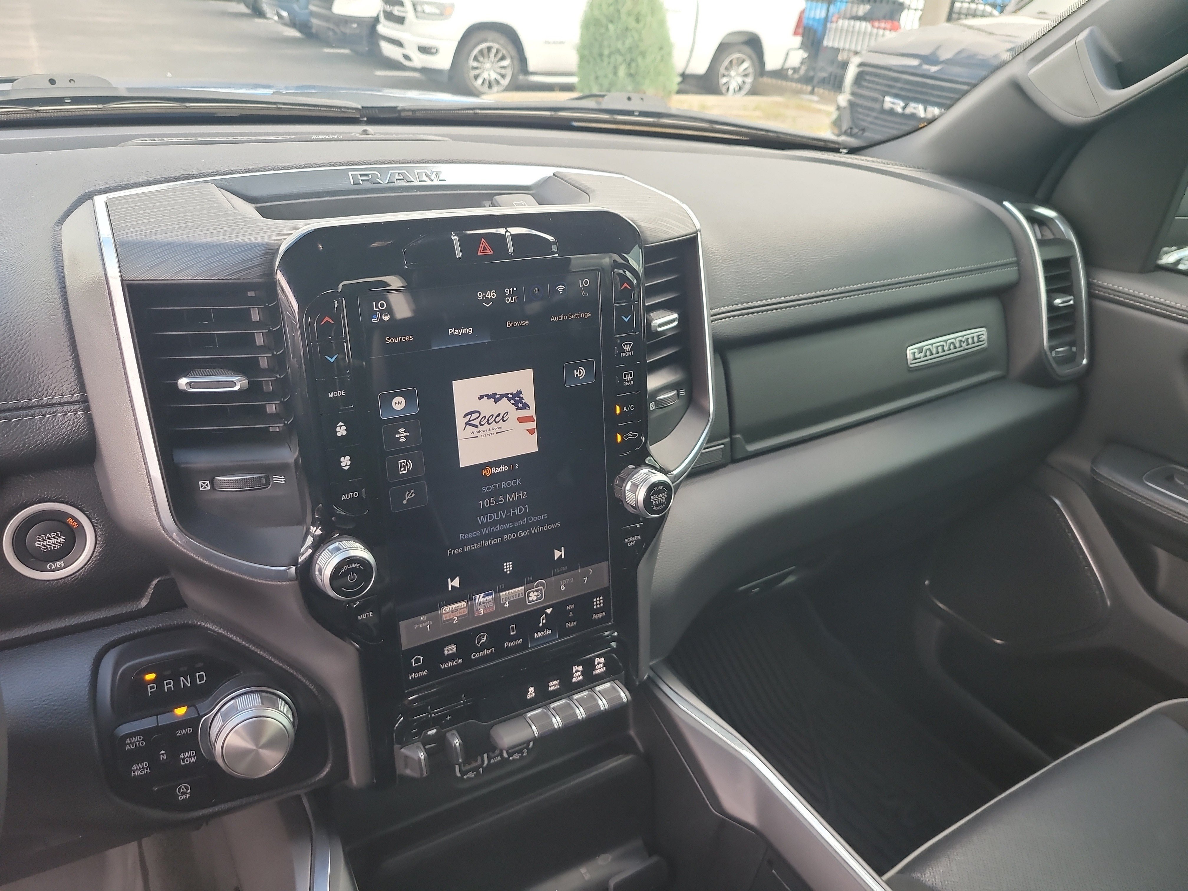 Used 2024 RAM 1500 Laramie AWD/4WD image 21