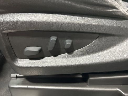 Used 2019 Chevrolet Silverado 2500 LT image 16