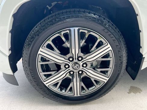 Used 2024 Toyota Sequoia Capstone RWD image 9
