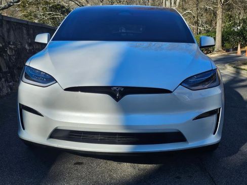 Used 2022 Tesla Model X image 5