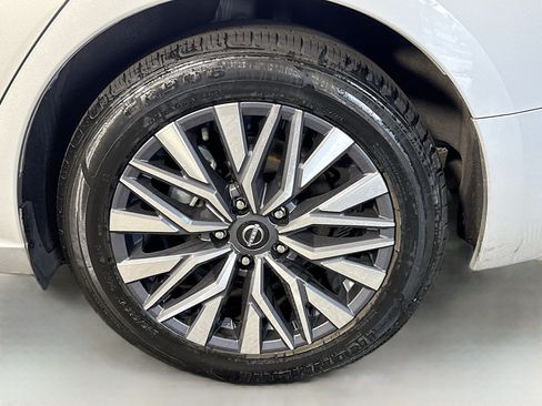 Used 2023 Nissan Altima 2.5 SV FWD image 37