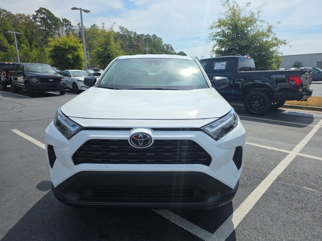 Used 2024 Toyota RAV4 LE FWD image 3