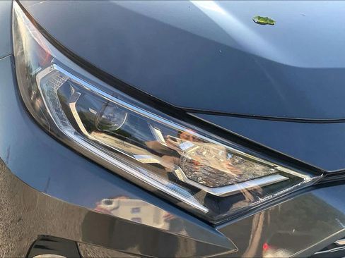 Used 2020 Toyota RAV4 Limited w/ Limited Grade Weather Package AWD/4WD image 28