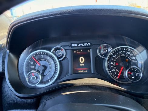 Used 2019 RAM 2500 Big Horn image 13