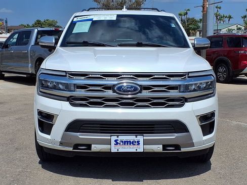 Used 2023 Ford Expedition Platinum AWD/4WD image 3