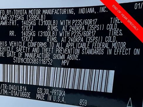 Used 2011 Toyota Sienna XLE image 22