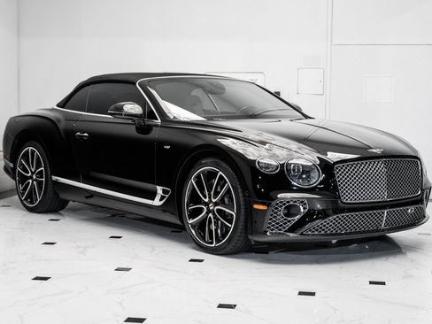 Certified 2020 Bentley Continental GT V8 AWD/4WD image 12