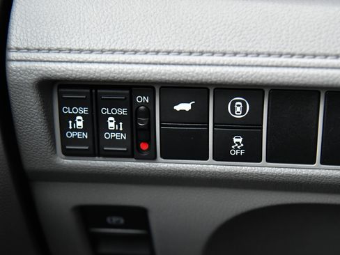 Used 2023 Honda Odyssey EX-L image 35
