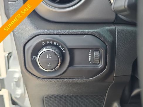 Used 2023 Jeep Gladiator Sport AWD/4WD image 21