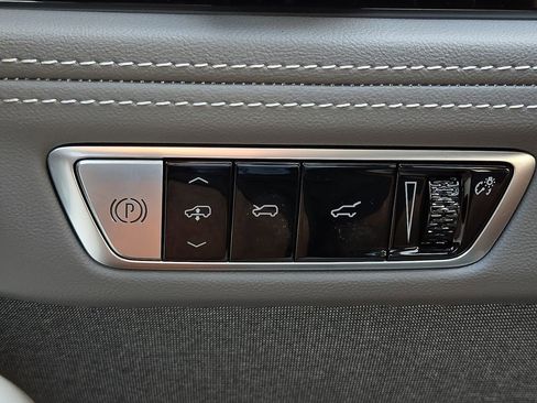 New 2026 Cadillac Escalade IQ Luxury 1 w/ LPO, Floor Liner Package image 25