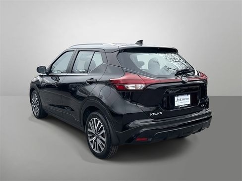 Used 2023 Nissan Kicks SV image 24