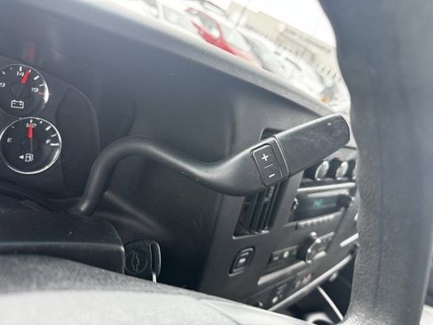 Used 2014 Chevrolet Express 2500 image 23