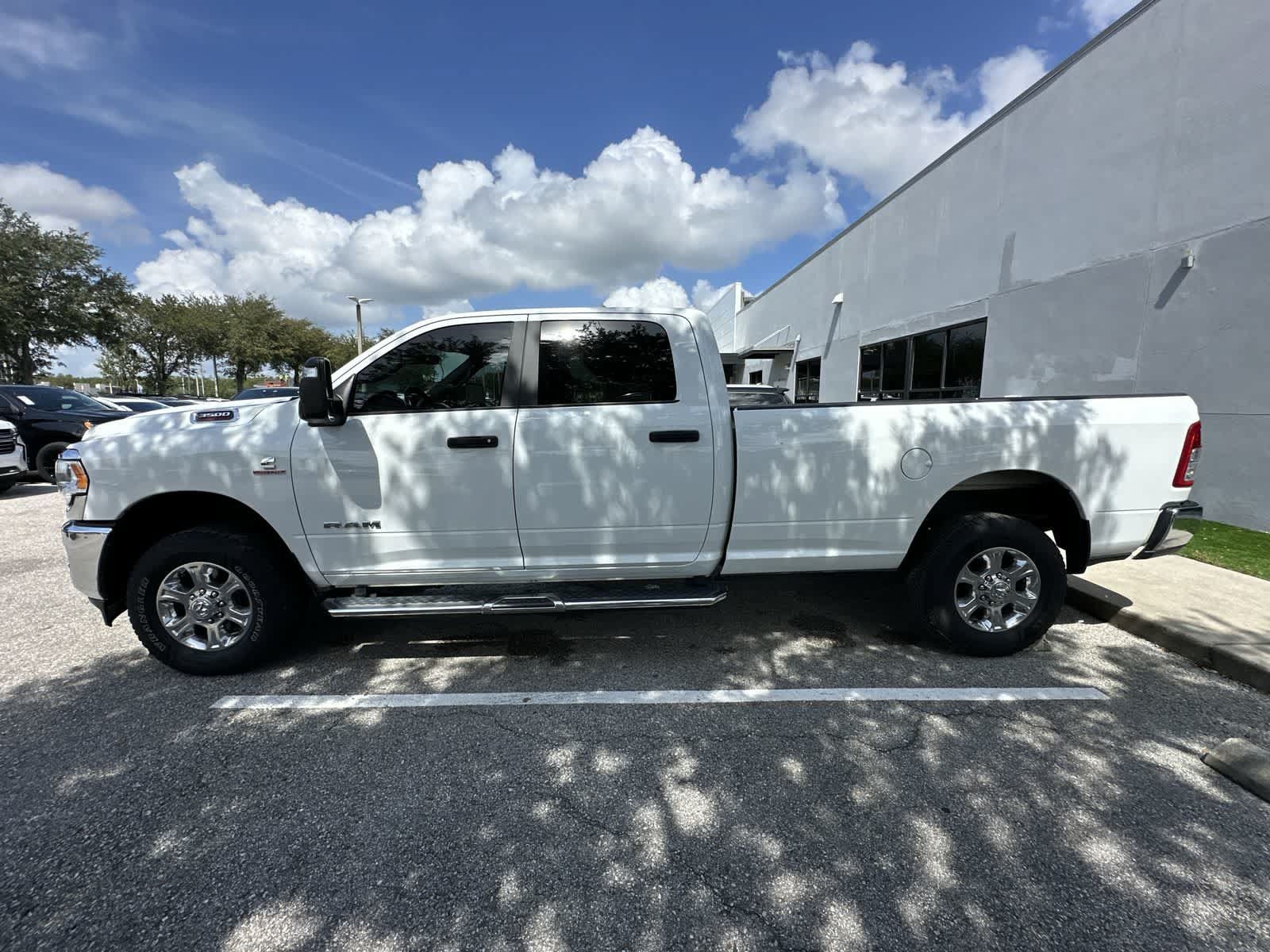 Used 2024 RAM 3500 Big Horn AWD/4WD image 5