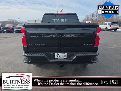 Used 2023 Chevrolet Silverado 1500 ZR2 w/ Technology Package image 24