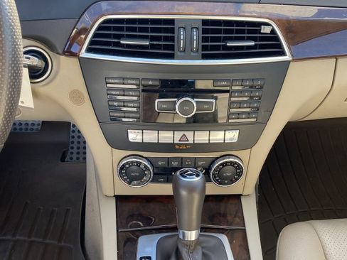 Used 2014 Mercedes-Benz C 250 Sedan image 13