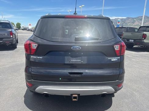 Used 2019 Ford Escape Titanium AWD/4WD image 4
