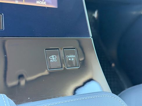 Used 2025 INFINITI QX80 Luxe image 29