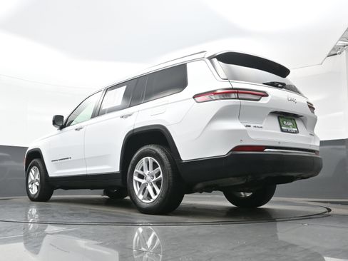 Used 2022 Jeep Grand Cherokee L Laredo w/ Luxury Tech Group I image 29