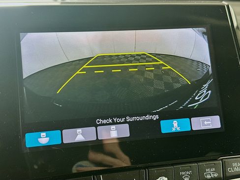 Used 2018 Honda Odyssey Touring image 22