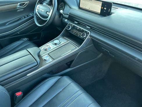 Used 2024 Genesis GV80 2.5T image 18
