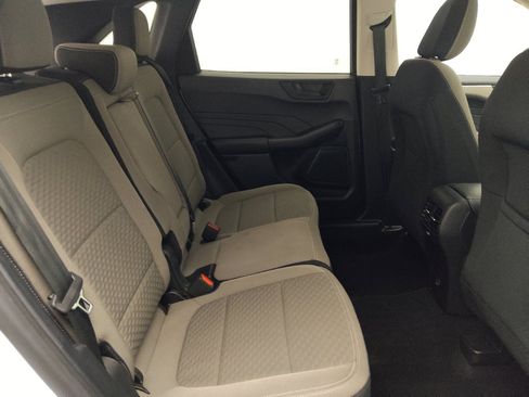 Used 2022 Ford Escape SE w/ Convenience Package FWD image 19