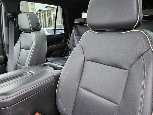 Used 2023 GMC Yukon SLT w/ Max Trailering Package image 16