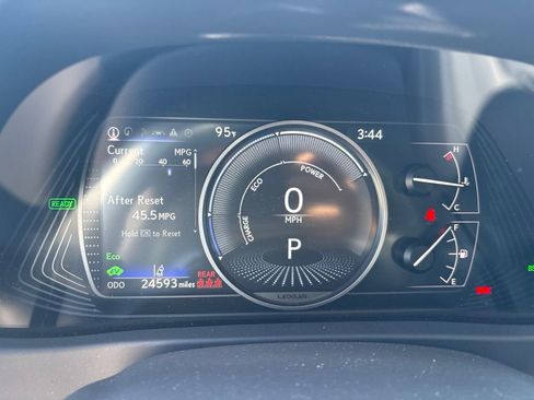 Certified 2024 Lexus UX 250h FWD image 2