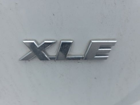 Used 2016 Toyota RAV4 XLE image 5