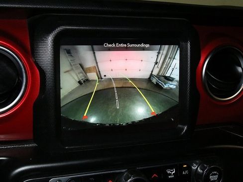 Used 2022 Jeep Wrangler Unlimited Rubicon w/ Xtreme Recon 35" Tire Package image 21