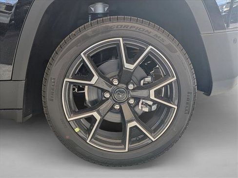 New 2026 Jeep Cherokee Overland AWD/4WD image 20