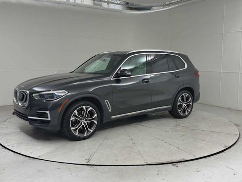 Used 2023 BMW X5 xDrive40i w/ Executive Package AWD/4WD image 6