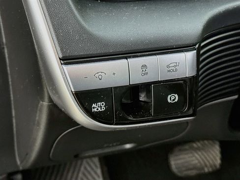 Used 2024 Hyundai Ioniq 5 SEL image 13