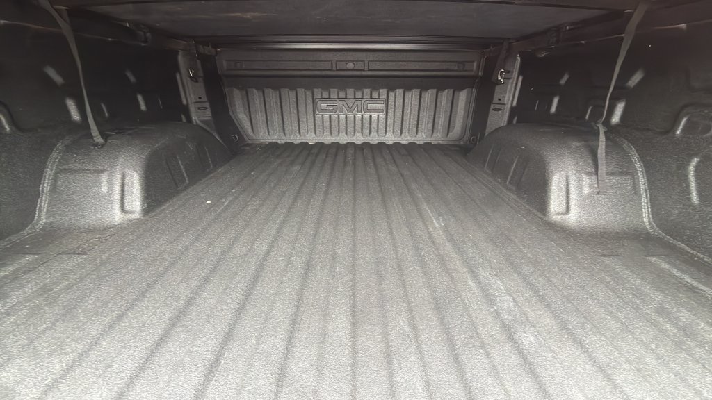 Used 2023 GMC Sierra 1500 SLT AWD/4WD image 9