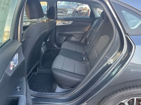 Used 2022 Kia Forte LXS image 16