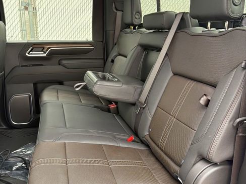 New 2026 Chevrolet Silverado 2500 High Country w/ High Country Premium Package AWD/4WD image 27