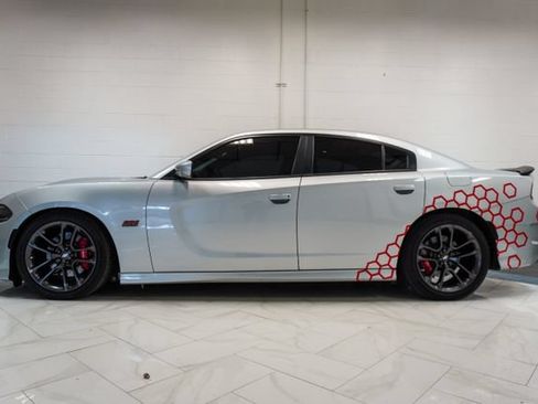 Used 2020 Dodge Charger Scat Pack w/ Plus Group RWD image 32